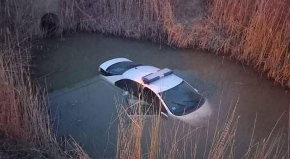 policijsko auto.jpg